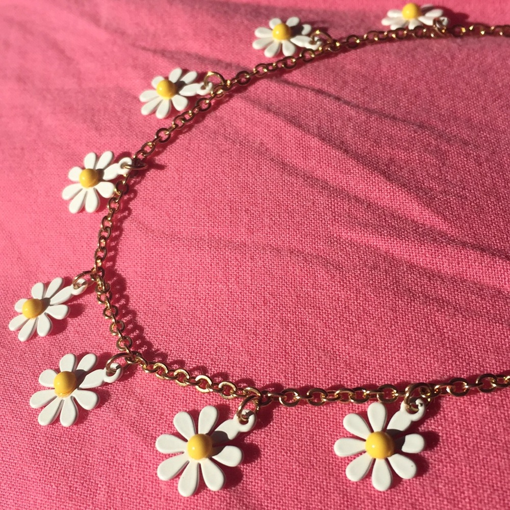 Daisy Necklace